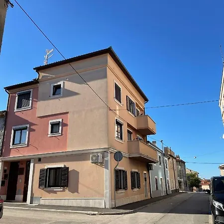Gold Blanc Luxury Apartamento *
